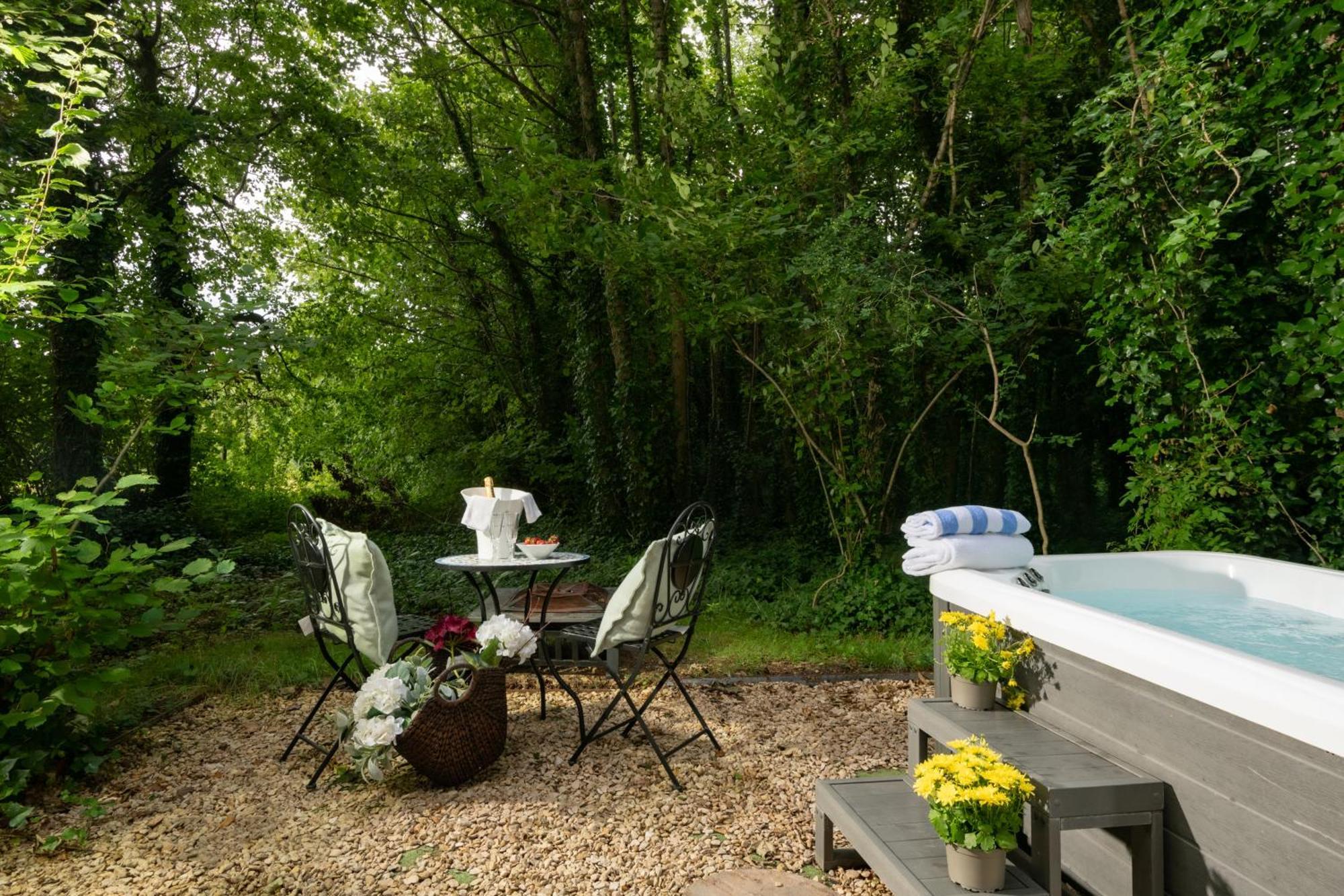 布兰德福德福鲁姆Honeycombe - Treehouse In The Heart Of Dorset别墅 外观 照片